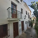 Blue Plate Old Town * Estepona