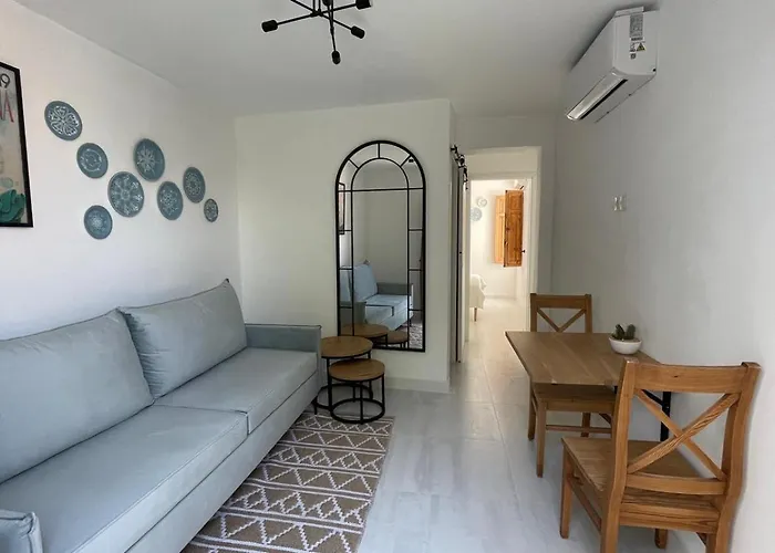 Blue Plate Old Town * Естепона