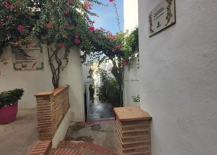 Blue Plate Old Town *