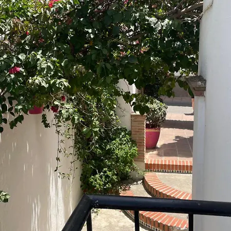 Blue Plate Old Town * Estepona