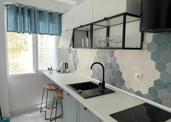 Blue Plate Old Town * Estepona